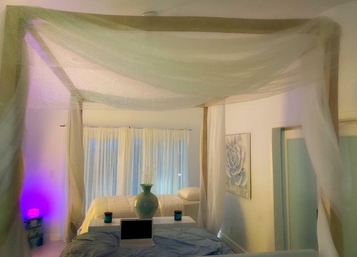 Mika'S Resort Governor S Harbour Exterior foto